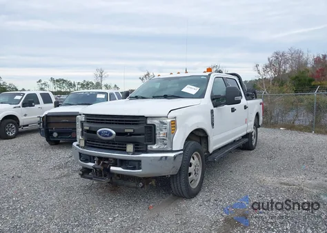 2019 Ford F-350 Xl z USA, uszkodzony, nr VIN 1FT7W3B66KEE36647